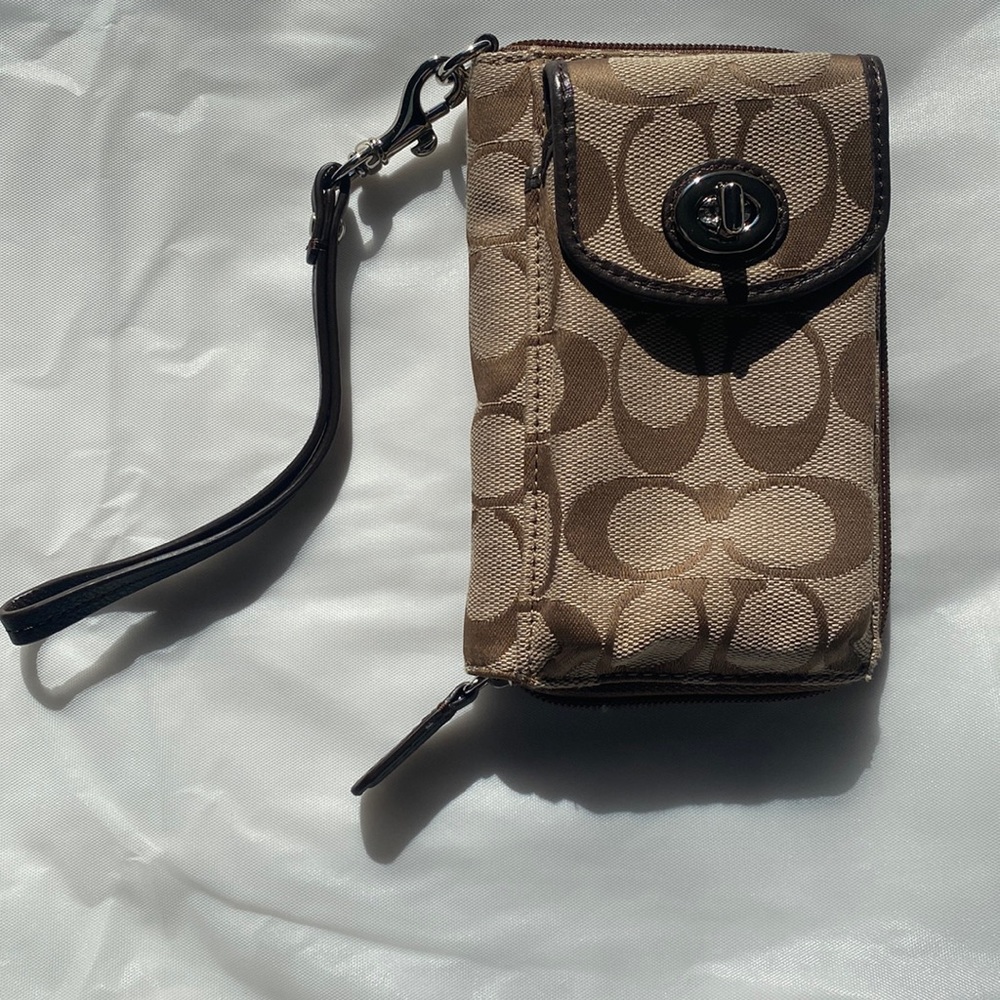 NWOT Coach C logo wallet/wristlet